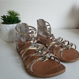 Olive & Edie gladiator sandal 🖤
